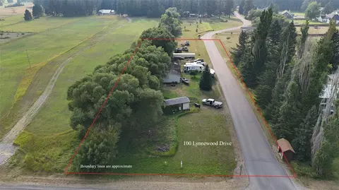 100 Lynnewood Dr, Columbia Falls, MT 59912