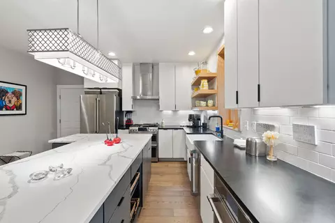 Kitchen - 256 Eagle Bend Dr #A, Bigfork, MT 59911 photo 5 of 8