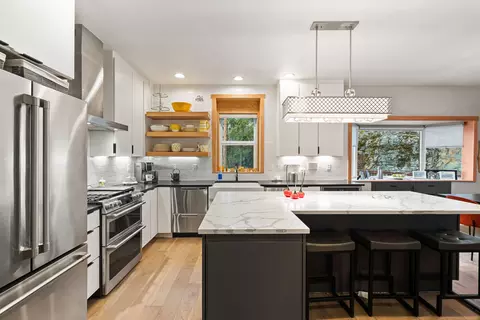 Kitchen - 256 Eagle Bend Dr #A, Bigfork, MT 59911 photo 6 of 8