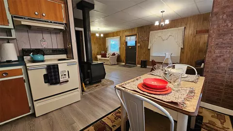 808 2nd St N, Lincoln, MT 59639