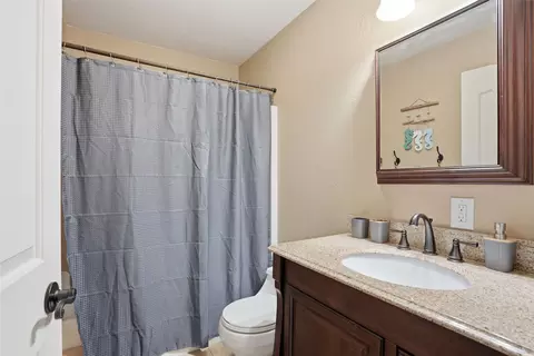 Bath - 231 Merganser Ln, Hamilton, MT 59840 photo 3 of 3