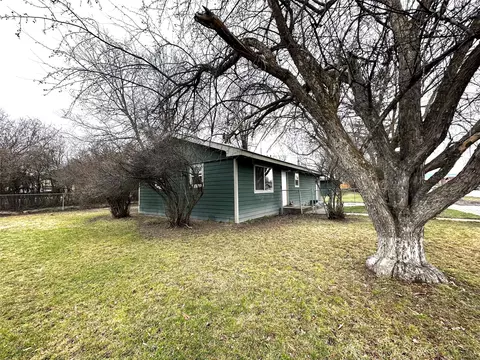 1010 7th St W, Kalispell, MT 59901