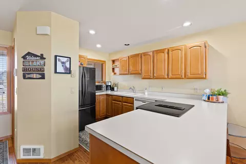Kitchen - 11 Eagle Bend Dr, Bigfork, MT 59911 photo 5 of 5