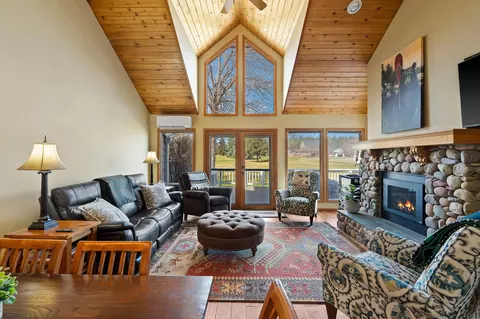 11 Eagle Bend Dr, Bigfork, MT 59911