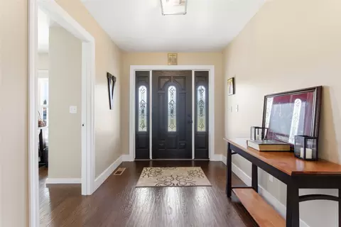 Entry Way - 5 Towering Pine Ct, Kalispell, MT 59901 photo 1 of 2