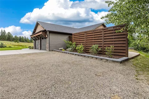 Exterior - 693 Cottonwood Rd, Hamilton, MT 59840 photo 3 of 25