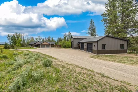 693 Cottonwood Rd, Hamilton, MT 59840