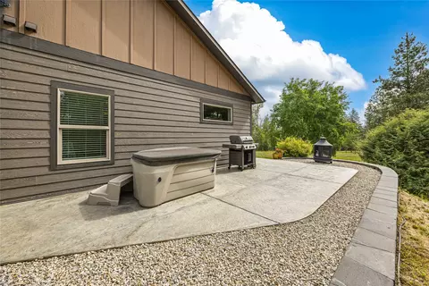 Exterior - 693 Cottonwood Rd, Hamilton, MT 59840 photo 17 of 25