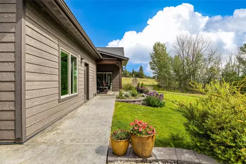 Exterior - 693 Cottonwood Rd, Hamilton, MT 59840 photo 15 of 25