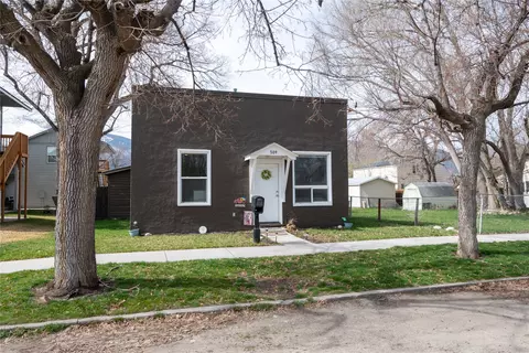 509 N 5th St, Hamilton, MT 59840