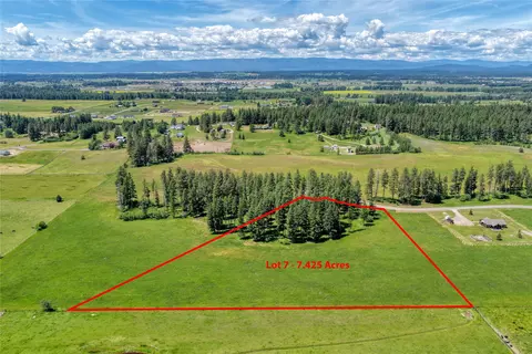 250 Patriots Ln, Columbia Falls, MT 59912