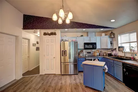 Kitchen - 90 Empire Loop, Kalispell, MT 59901 photo 5 of 6