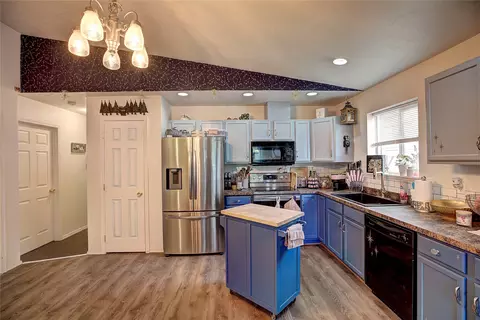 Kitchen - 90 Empire Loop, Kalispell, MT 59901 photo 1 of 6