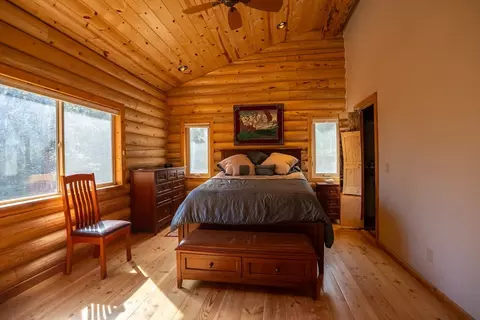 Bedroom - 1009 Bourne Loop, Victor, MT 59875 photo 2 of 8