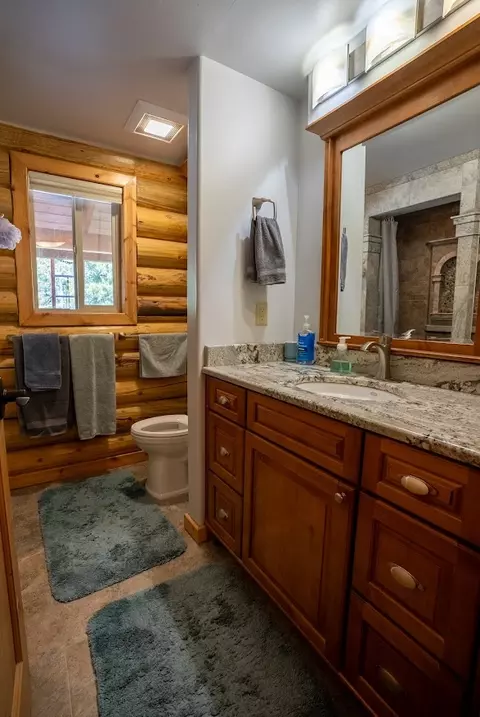 Bath - 1009 Bourne Loop, Victor, MT 59875 photo 3 of 6