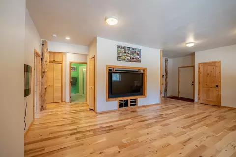 Living - 1009 Bourne Loop, Victor, MT 59875 photo 5 of 5