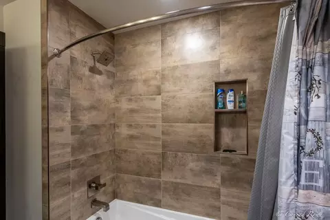 Bath - 139 E 2nd St #201, Whitefish, MT 59937 photo 4 of 6