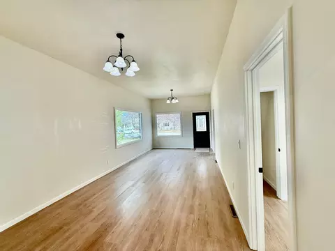 Living - 307 N 5th St, Hamilton, MT 59840 photo 2 of 2