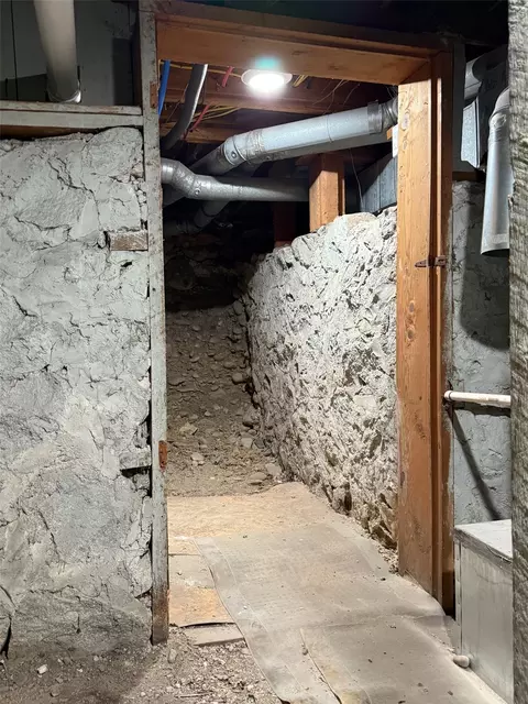 Entry Way - 307 N 5th St, Hamilton, MT 59840 photo 3 of 3