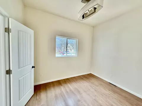 Bedroom - 307 N 5th St, Hamilton, MT 59840 photo 2 of 5