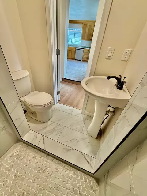 Bath - 307 N 5th St, Hamilton, MT 59840 photo 5 of 5