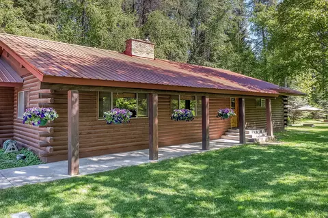 945 Swan River Rd, Bigfork, MT 59911