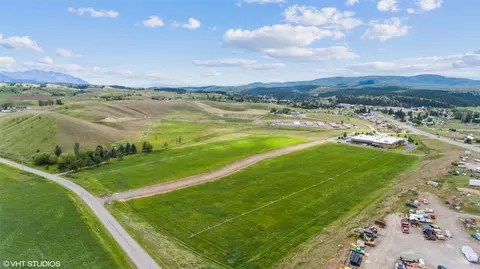 1 And 2a Comstock Ln, Eureka, MT 59917