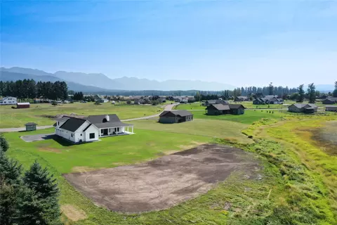 View/Area - 1052 Foxtail Dr, Kalispell, MT 59901 photo 2 of 3