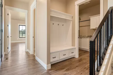 Entry Way - 1052 Foxtail Dr, Kalispell, MT 59901 photo 3 of 5