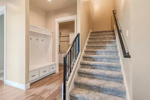 Entry Way - 1052 Foxtail Dr, Kalispell, MT 59901 photo 4 of 5