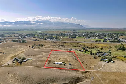 23 Holdsworth Rd, Whitehall, MT 59759