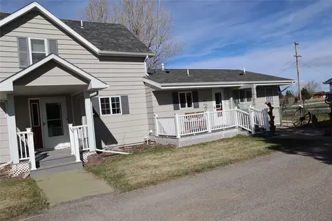 105 Dupuyer Ave, Valier, MT 59486
