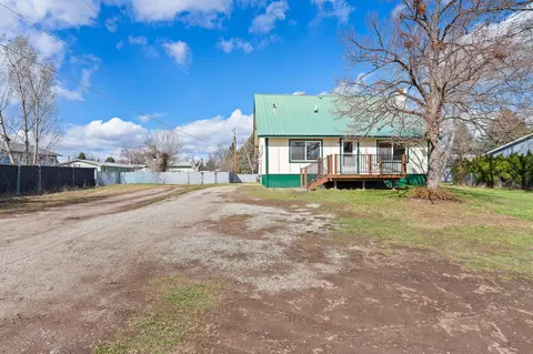 195 Two Mile Dr, Kalispell, MT 59901