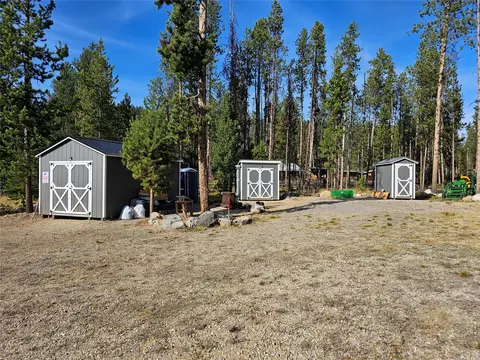 10 Autumn Ct, Sula, MT 59871