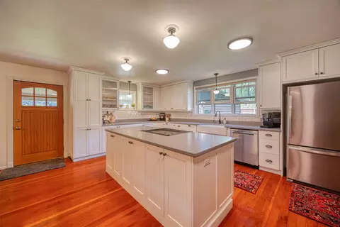 Kitchen - 8 N Cooper Ln, Cascade, MT 59421 photo 4 of 14