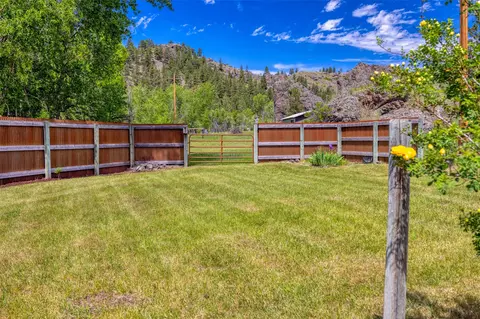 Exterior - 8 N Cooper Ln, Cascade, MT 59421 photo 13 of 30