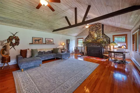 Living - 8 N Cooper Ln, Cascade, MT 59421 photo 2 of 6