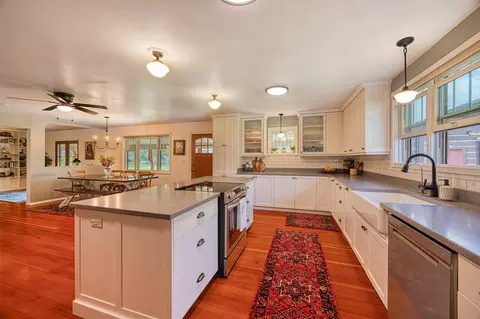 Kitchen - 8 N Cooper Ln, Cascade, MT 59421 photo 5 of 14