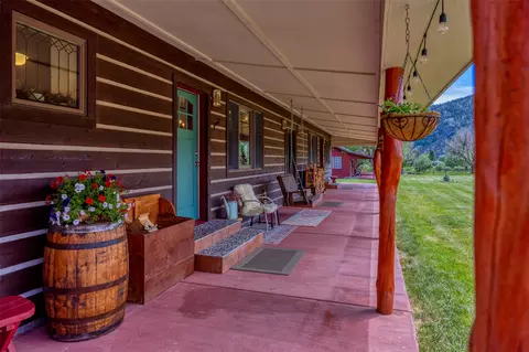Exterior - 8 N Cooper Ln, Cascade, MT 59421 photo 2 of 30