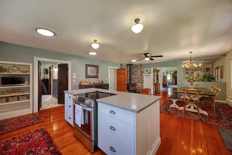 Kitchen - 8 N Cooper Ln, Cascade, MT 59421 photo 9 of 14