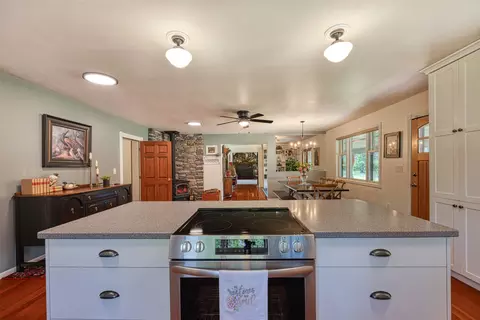 Kitchen - 8 N Cooper Ln, Cascade, MT 59421 photo 7 of 14