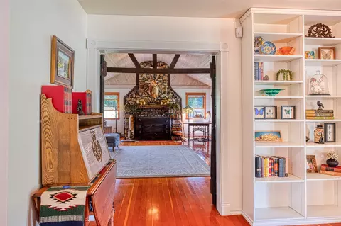 Entry Way - 8 N Cooper Ln, Cascade, MT 59421 photo 7 of 10