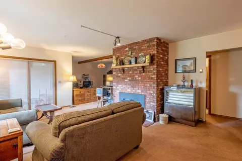 Living - 6 Hidden Valley Dr, Clancy, MT 59634 photo 5 of 7