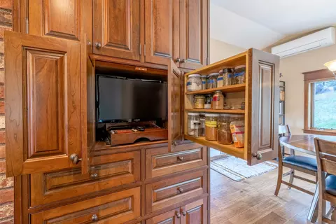 Kitchen - 6 Hidden Valley Dr, Clancy, MT 59634 photo 3 of 7
