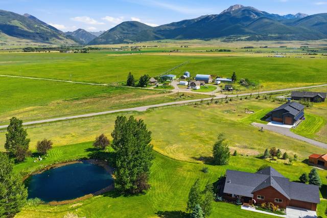 18 Obsidian Rd, Livingston, MT 59047