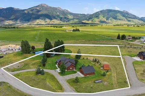 18 Obsidian Rd, Livingston, MT 59047