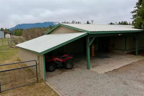 1605 Tamarack Ln, Columbia Falls, MT 59912