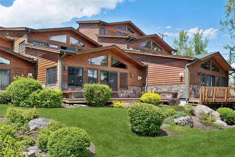 150 Adams St #4, Lakeside, MT 59922