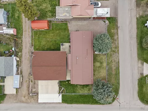 1110 5th St E, Polson, MT 59860