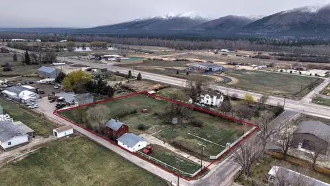 105 Lewis Ln, Hamilton, MT 59840